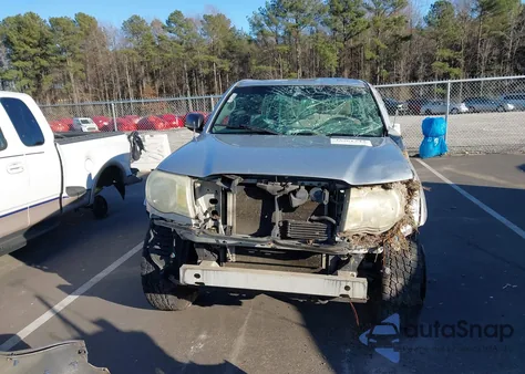 2005 Toyota Tacoma Base V6 z USA, uszkodzony, nr VIN 5TEMU52N55Z124171
